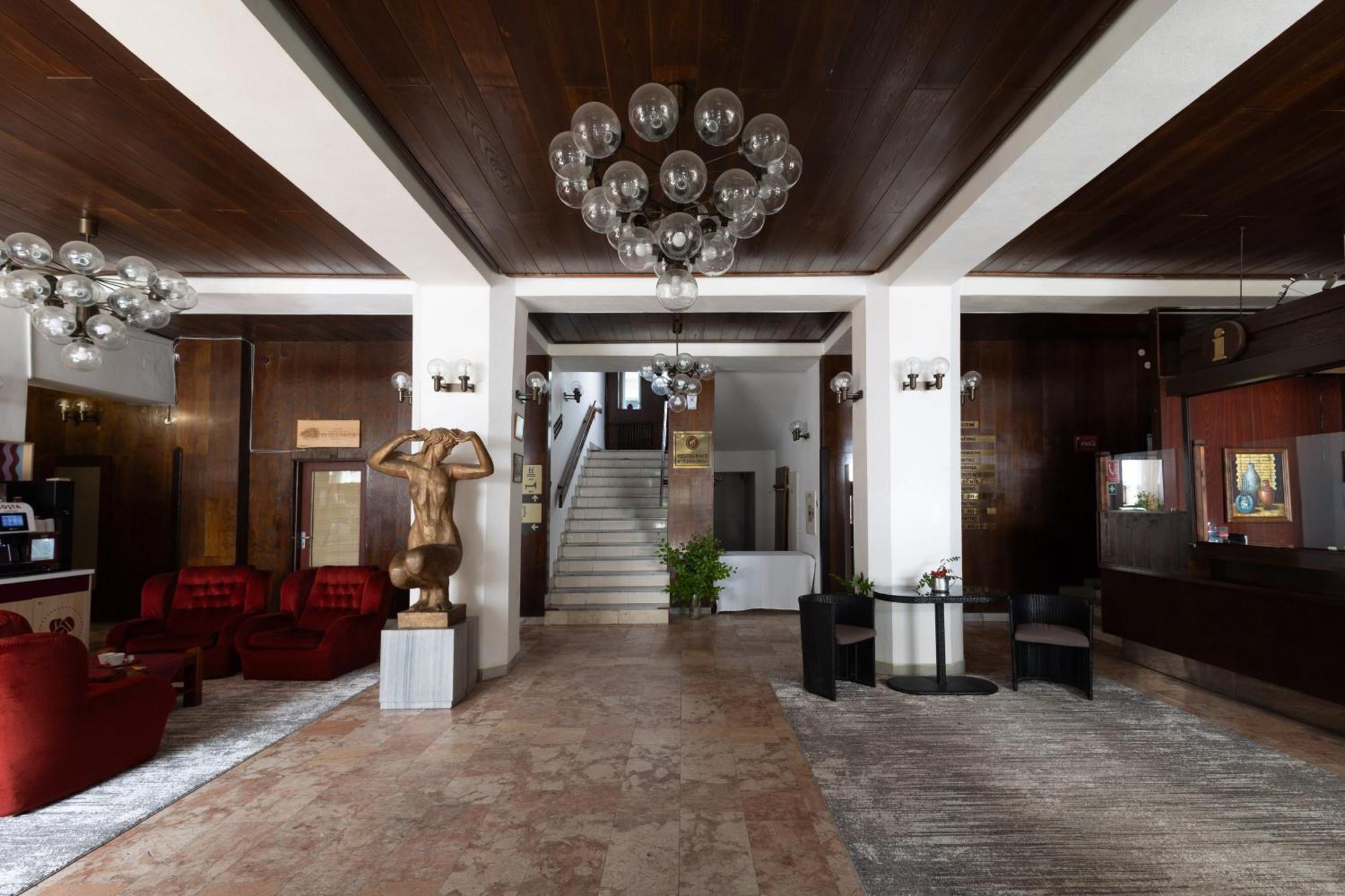 Tanecnica Hotel 3*