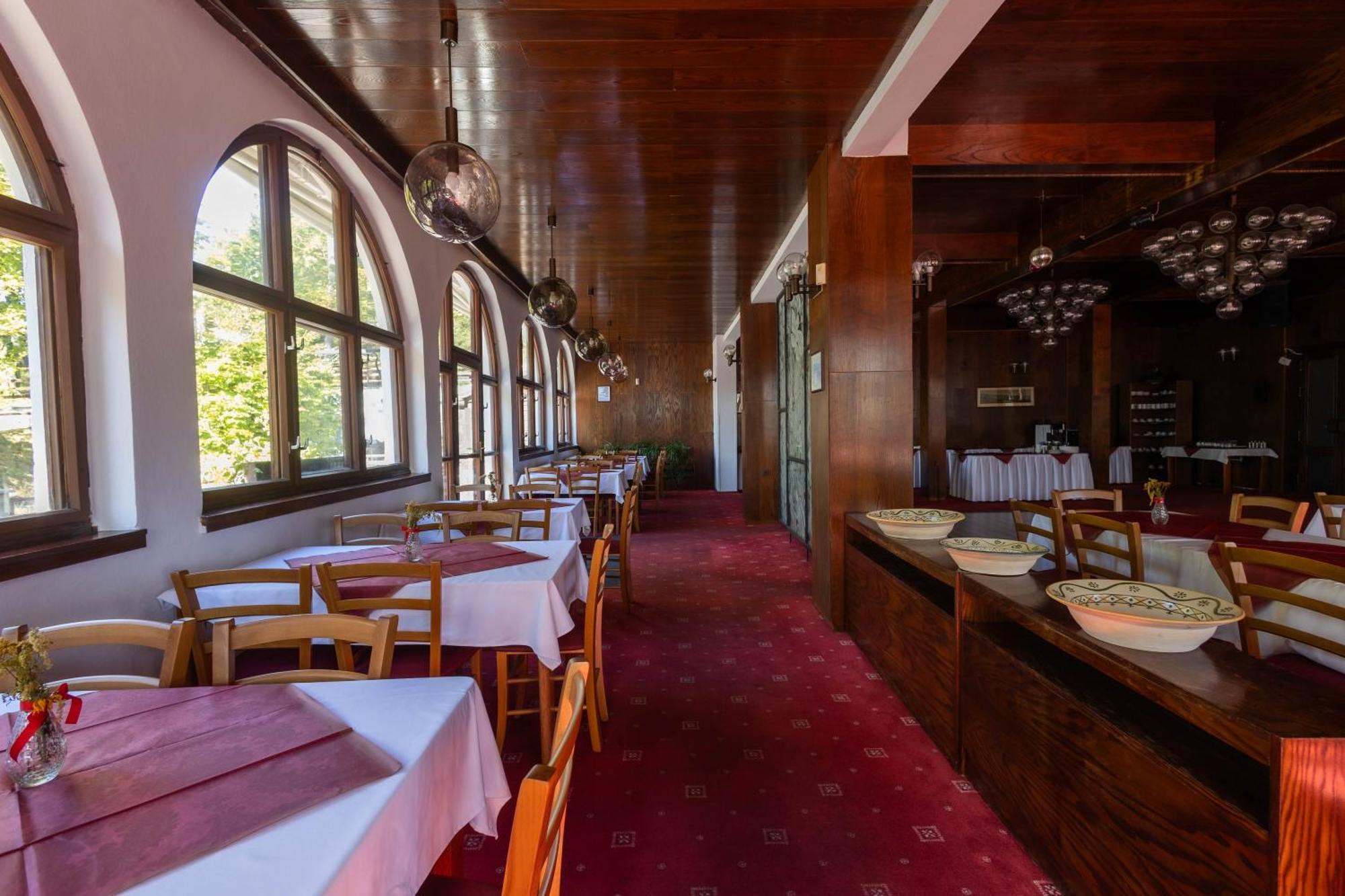 Hotel Tanecnica