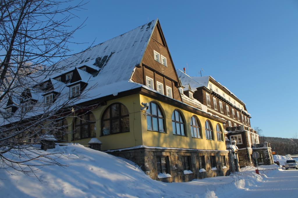 Hotel Tanecnica 3*